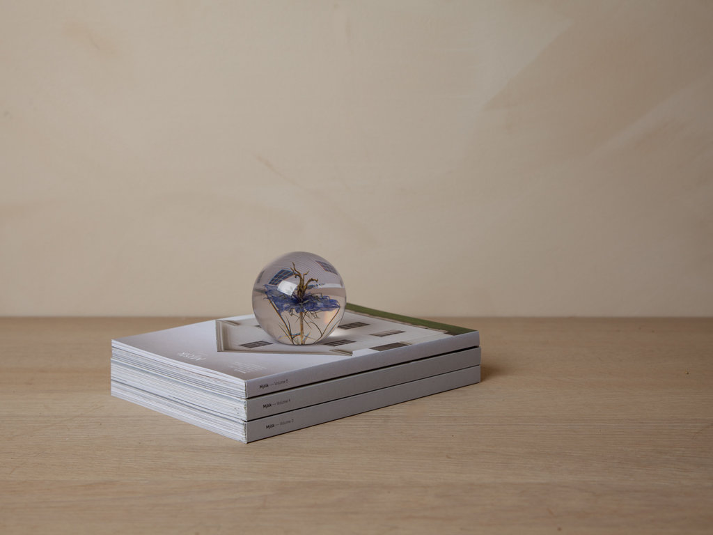 Hafod Grange Paperweight Nigella Paperweight