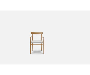 Lightwood Armchair - Mjölk