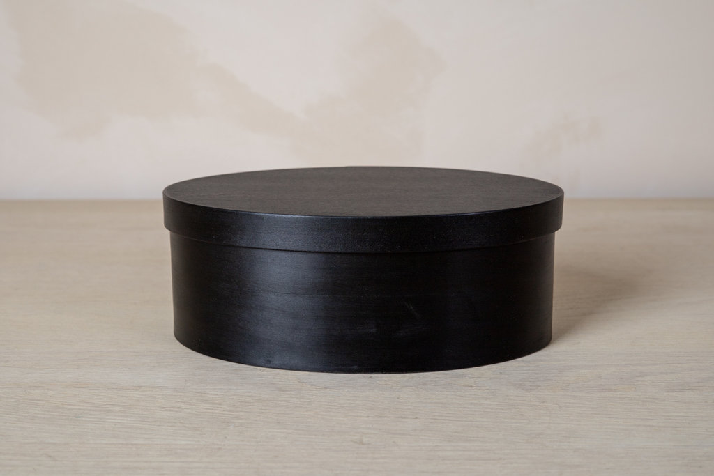 Masashi Ifuji Oval Box — Black (Size 4)