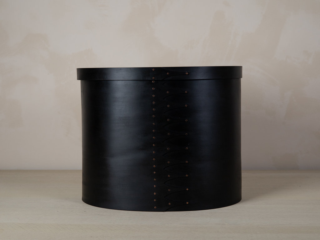 Masashi Ifuji Black Oval Box (Size 10)