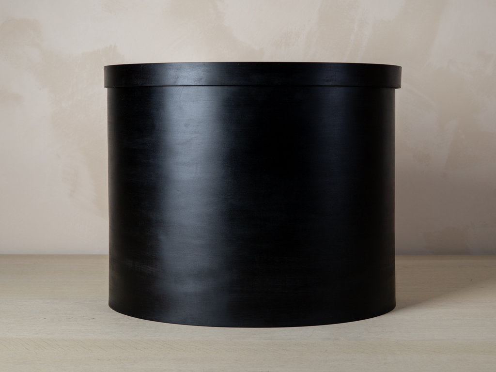 Masashi Ifuji Black Oval Box (Size 10)