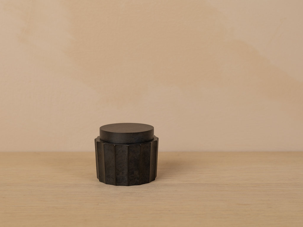 Arii Yuka for Nousaku Hexadecagon Small Pot Blackish Brown