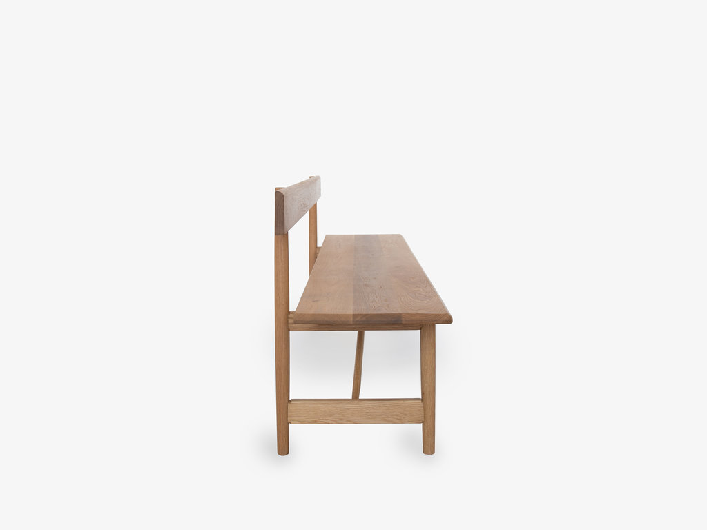 Mjölk Enfield Shaker Bench, white oak