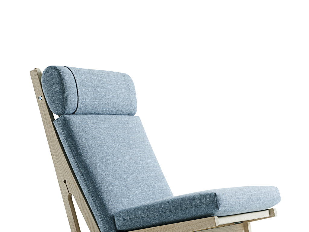 Hans Wegner for Getama GE375 Hoej-Laenestol Easy Chair