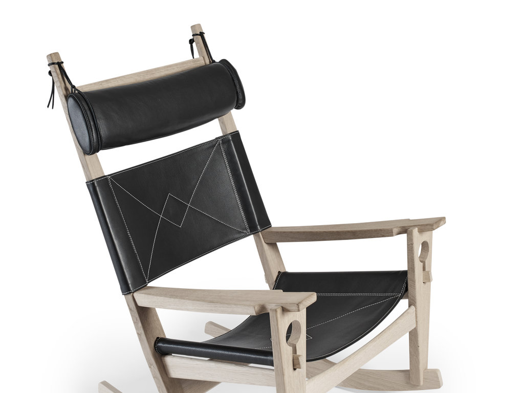 GE673 Rocking Chair