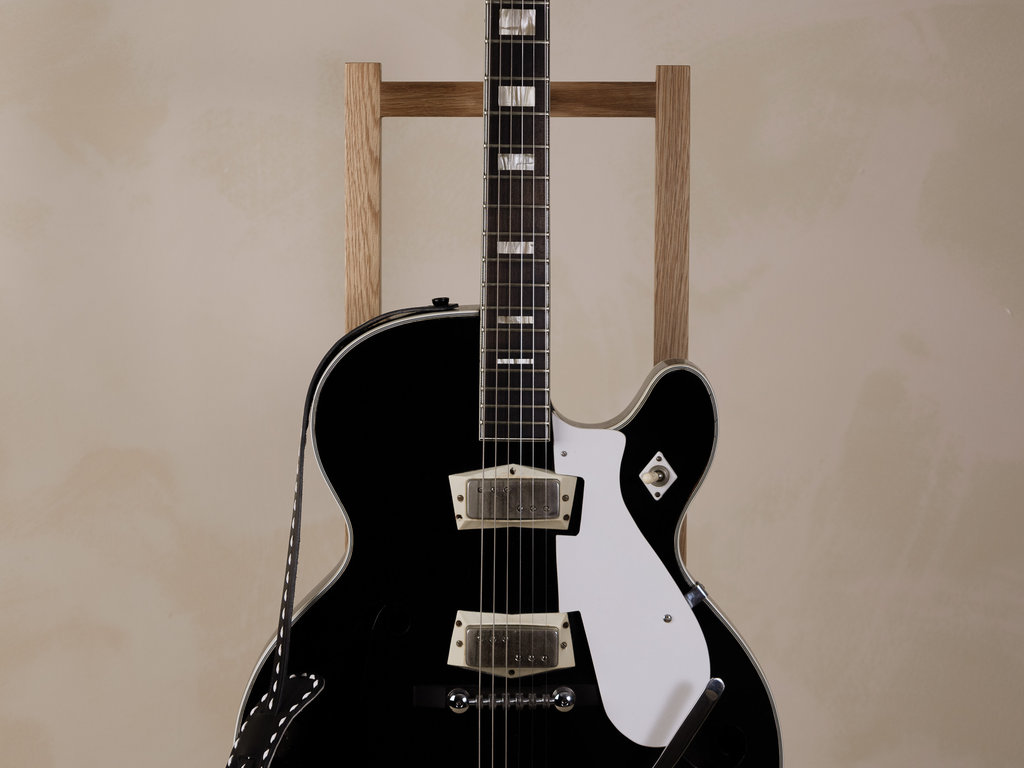 Mjölk Mjölk Guitar Stand (Oak)