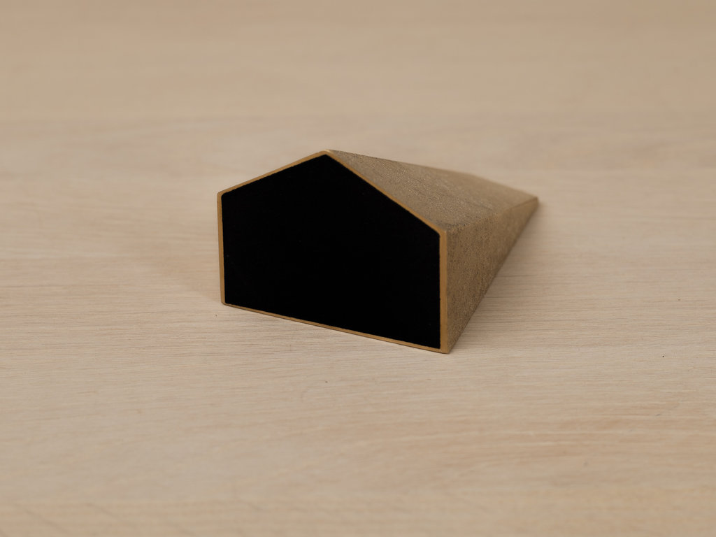 Oji Masanori for Futagami Komagata Brass Bookend
