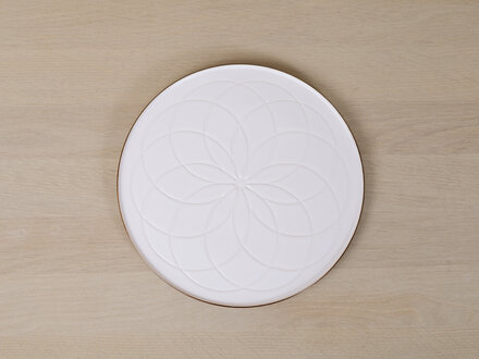 Oji Masanori for Jicon Carved Flower Plate (Large)