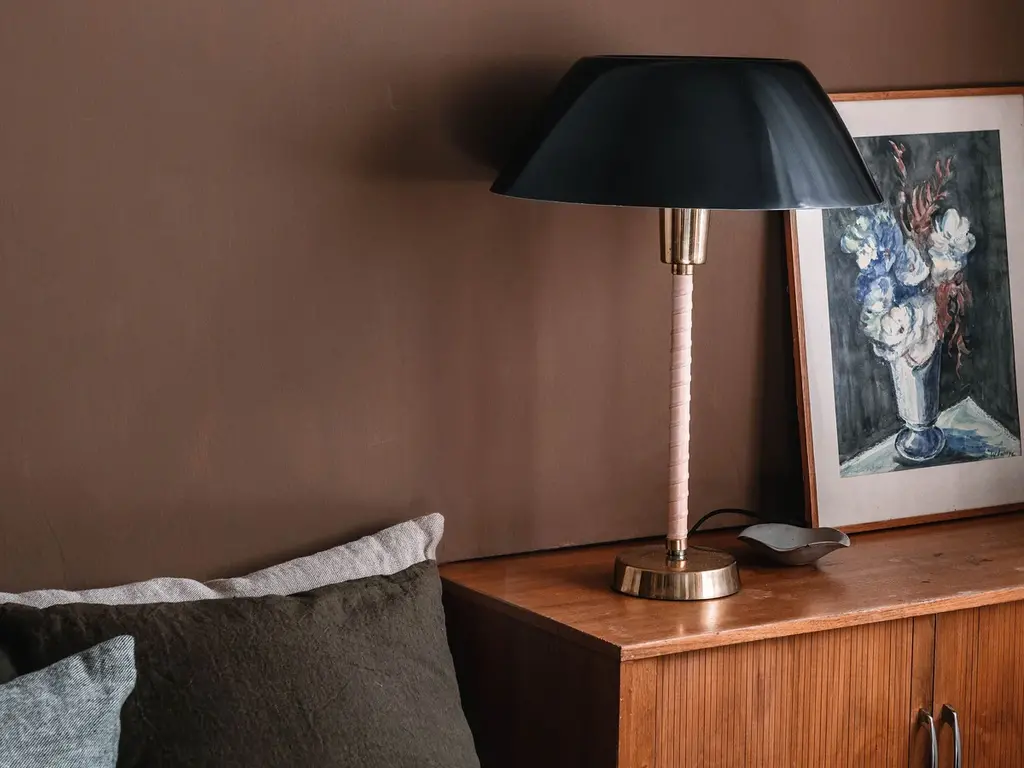 Lisa Floor Lamp by Lisa Johansson-Pape - leather and brass - Mjölk