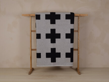Pia Wallen Crux Blanket Grey/Black
