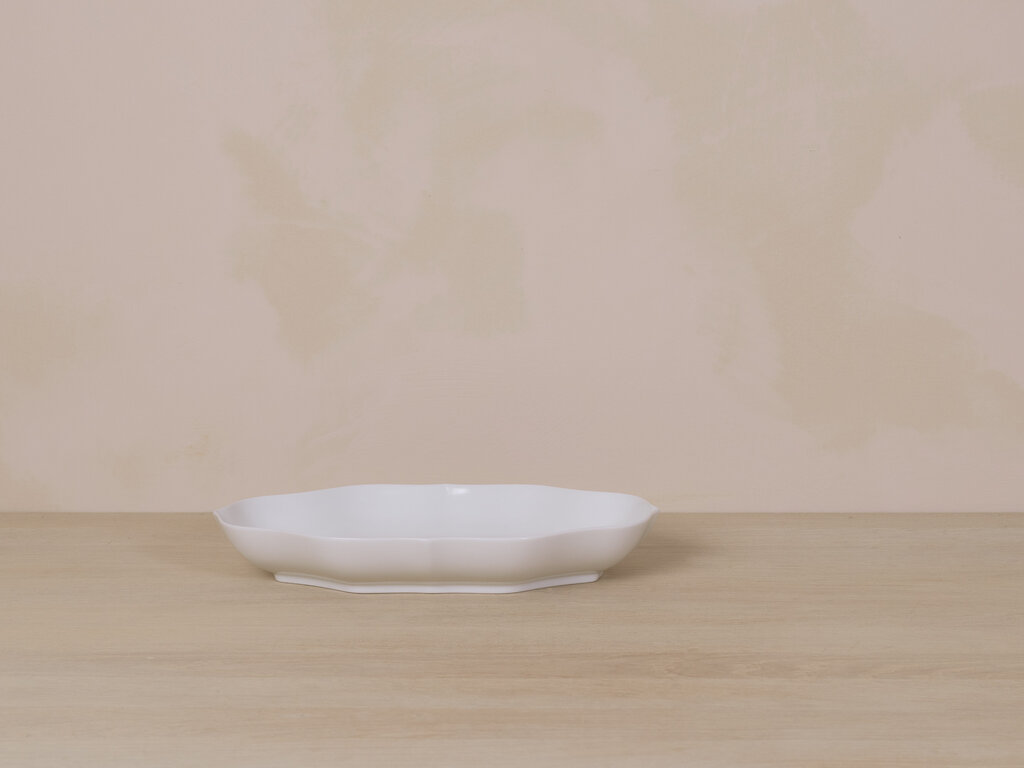 Rina Ono Porcelain Long Bowl with Bluish-white Glaze