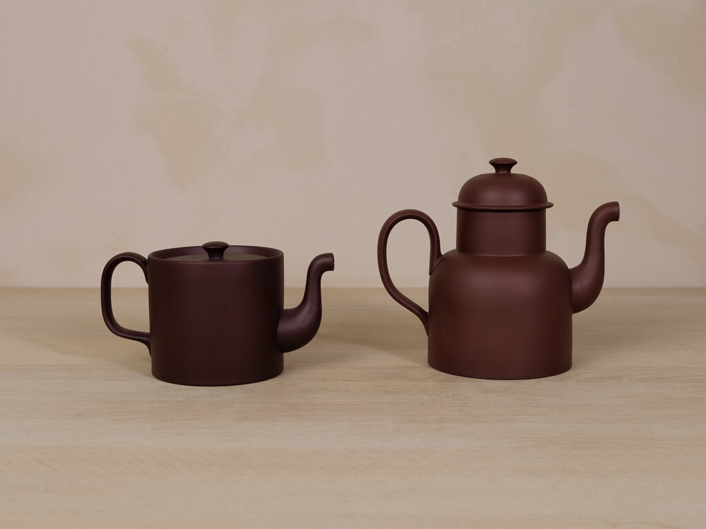 Jonas Lindholm Tall Teapot in Red Clay