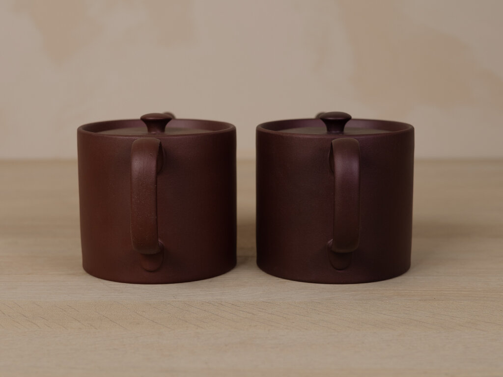 Jonas Lindholm Cylinder Teapot in Red Clay (0.8 L)