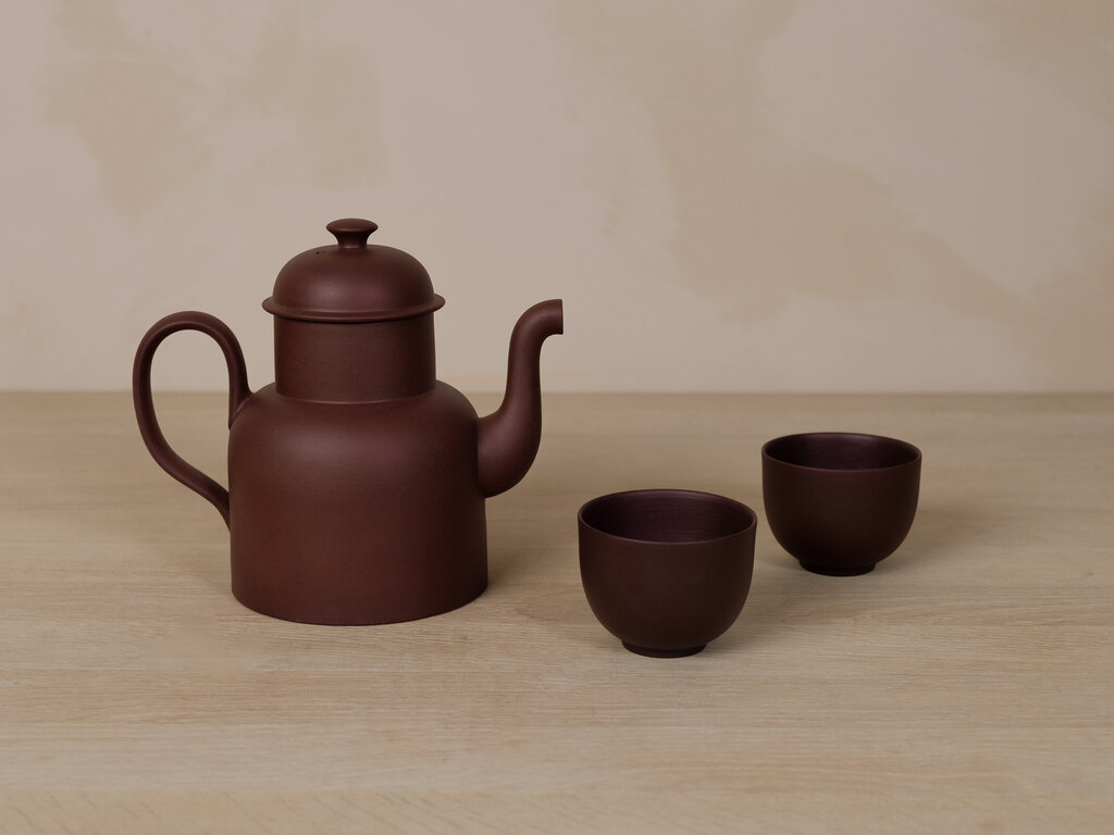 Jonas Lindholm Tall Teapot (Red Clay)