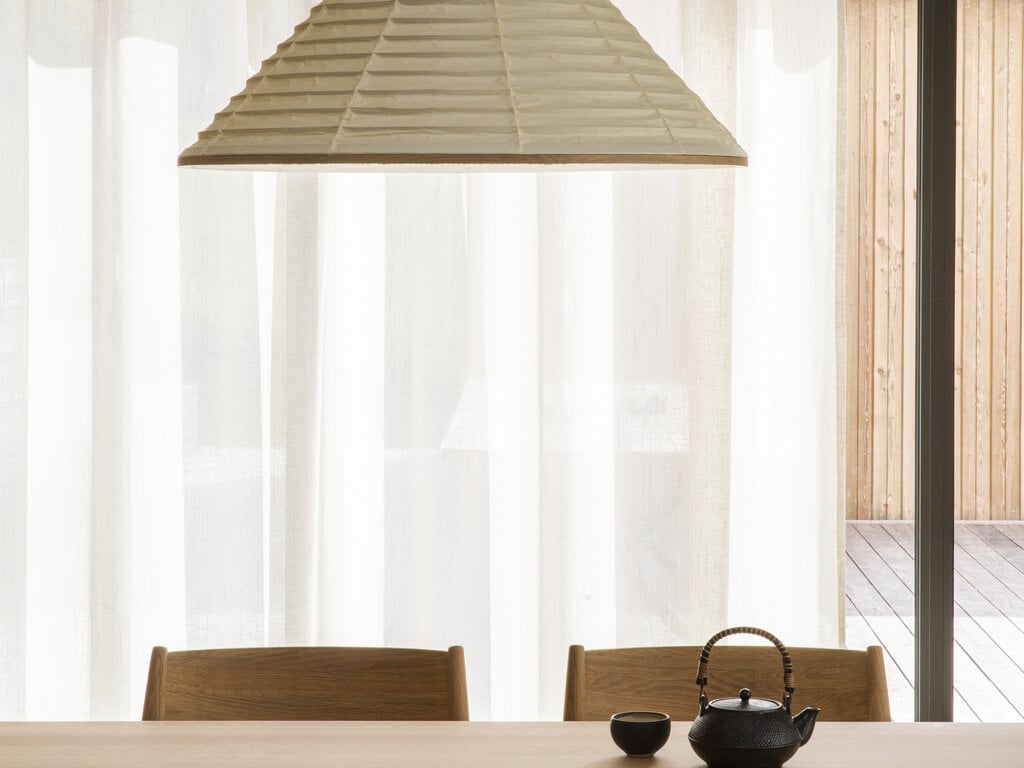 Karimoku Case N-DC02 Kinuta Dining Chair (Upholstered)