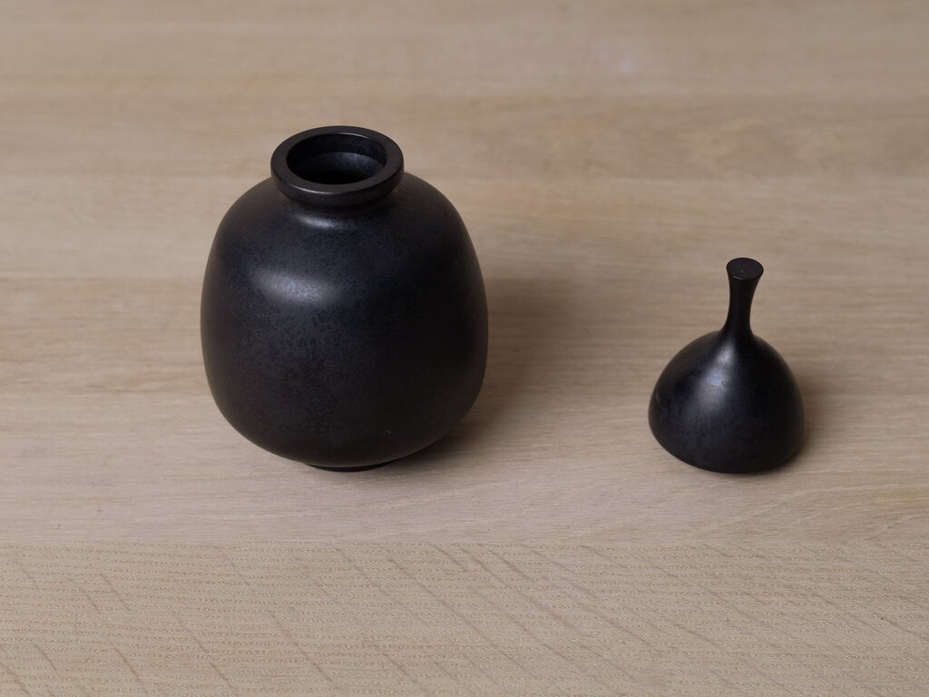 Nousaku Bronze Bell (Blackish Brown)