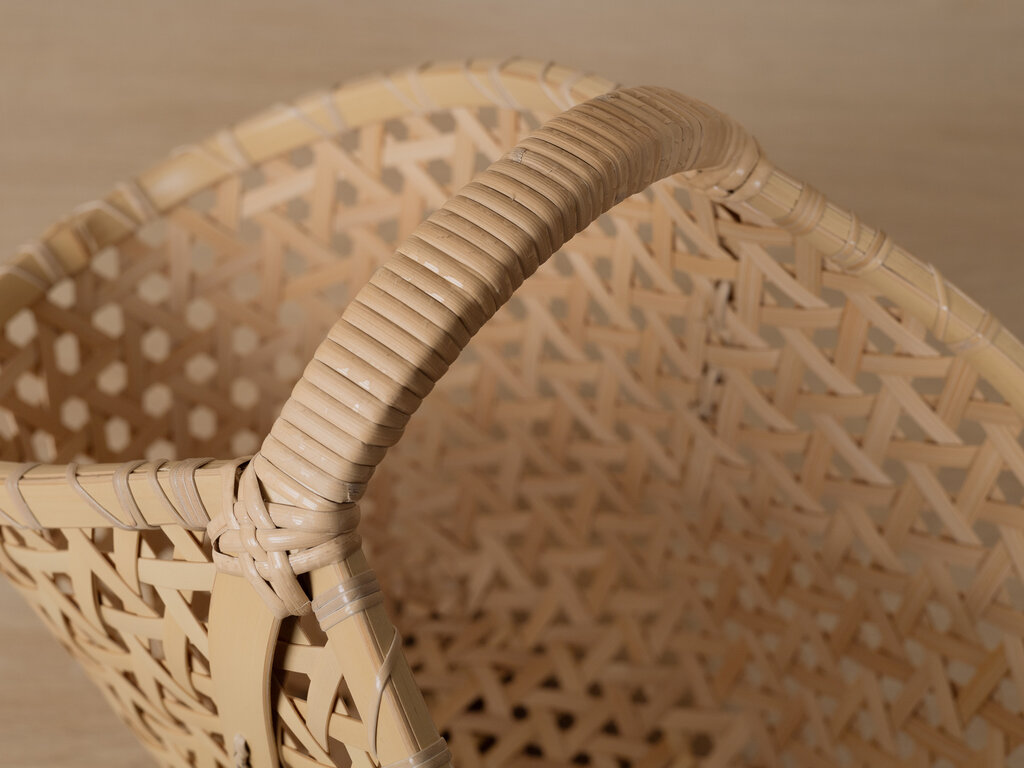 Ojiro Kakumono Ten Ojiro Tortoise shell basket, medium size