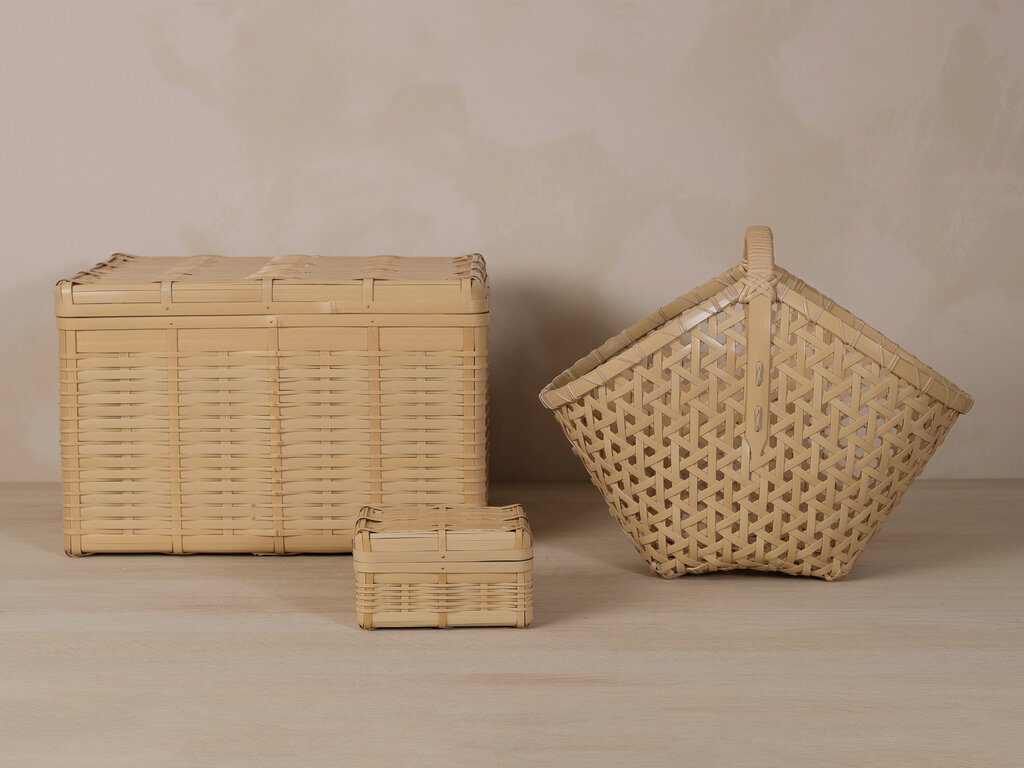 Ojiro Kakumono Ten Ojiro Tortoise shell basket, medium size