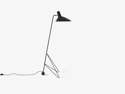 Hvidt & Mølgaard for &Tradition Tripod HM8 floor lamp by Hvidt & Mølgaard