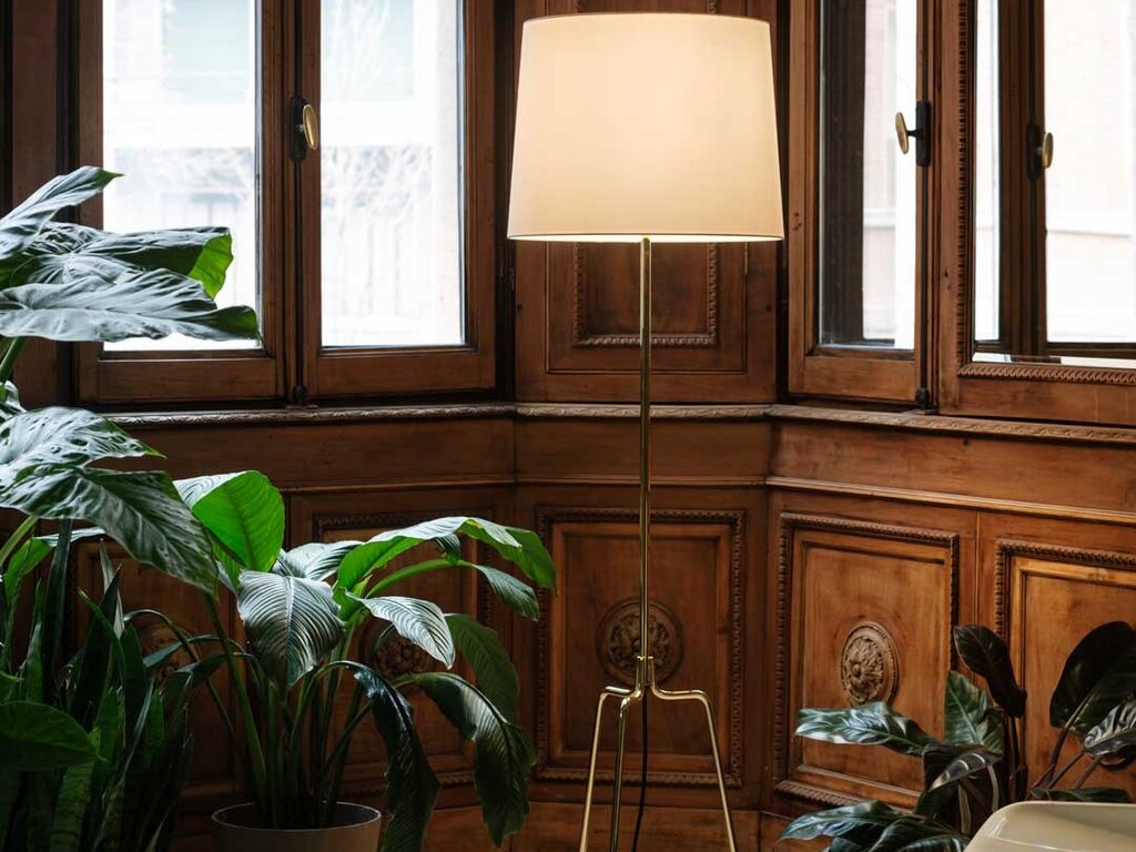 JT Kalmar Dreistelz Floor Lamp