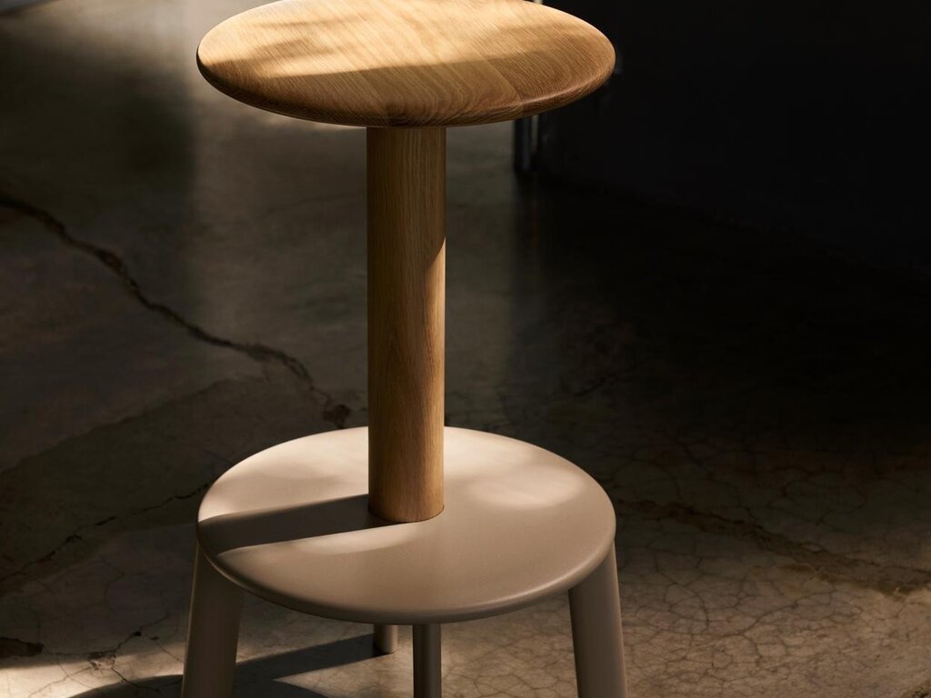 &Tradition Massif AV39 counter stool
