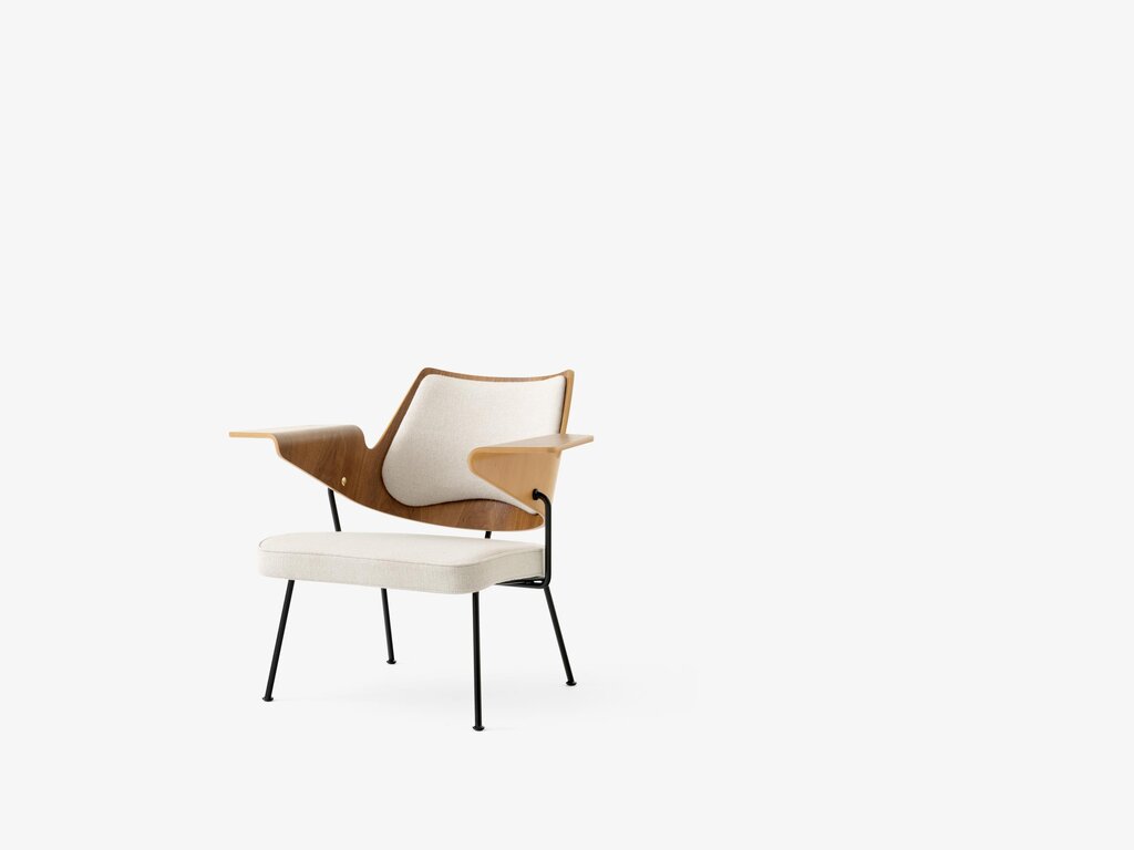 &Tradition RFH Lounge Chair RD8 by Robin Day