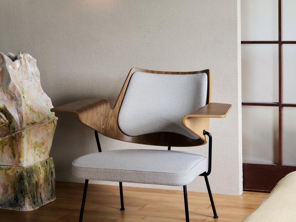 Robin day lounge chair sale