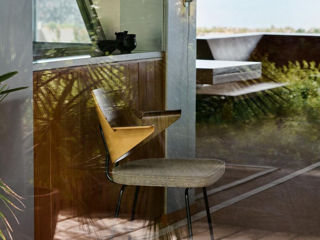 &Tradition RFH Armchair RD7 by Robin Day