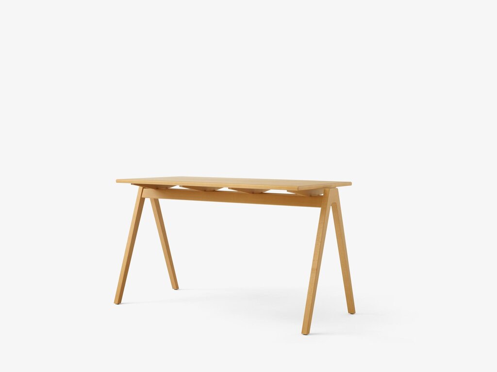 &Tradition Daystak Table RD2 by Robin Day