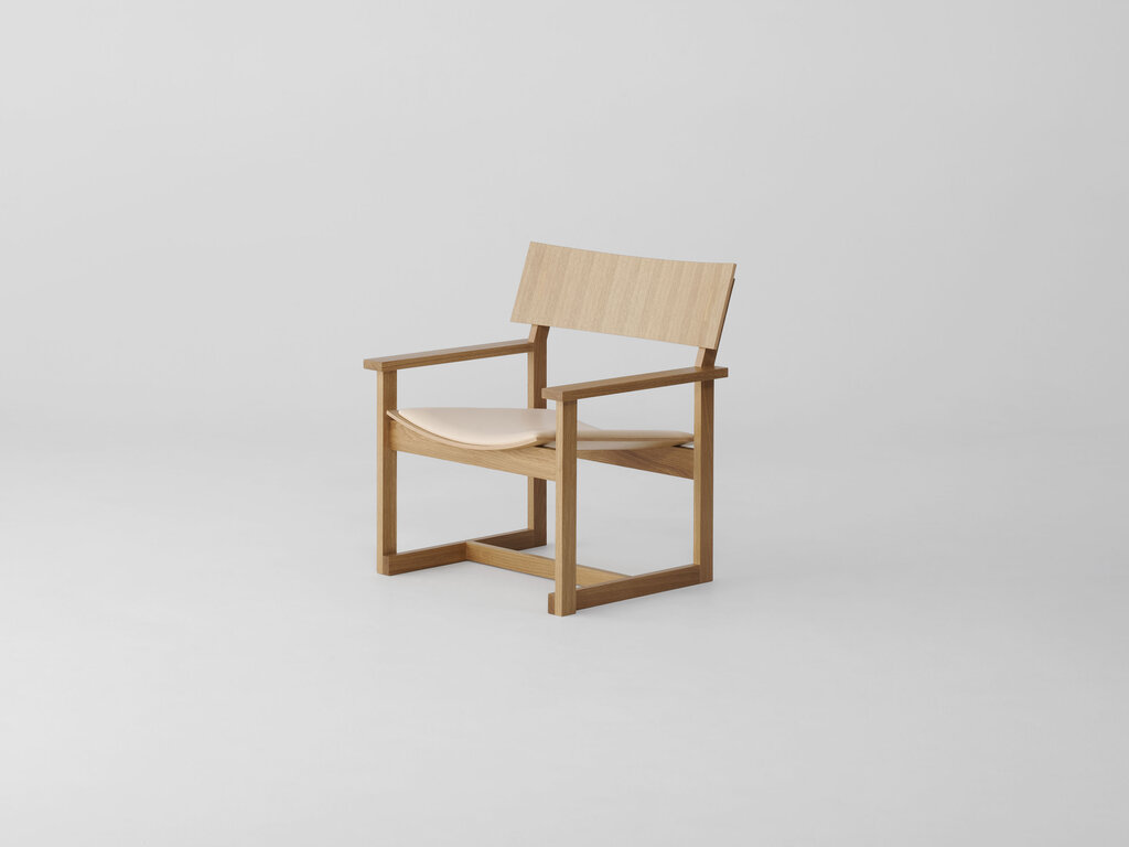 Koyori Makuri Lounge Chair (Upholstered Seat)