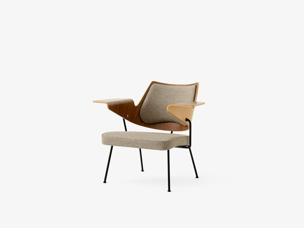 &Tradition RFH Lounge Chair RD8 by Robin Day