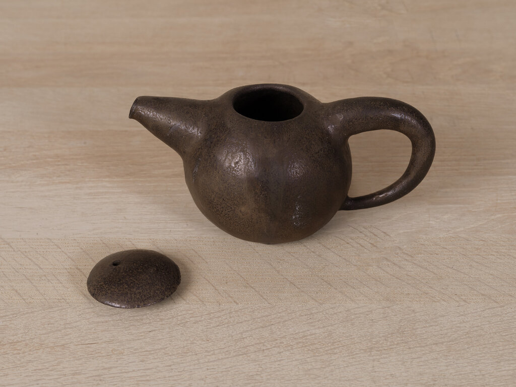 Keisuke Iwata Sabi Teapot (Large)