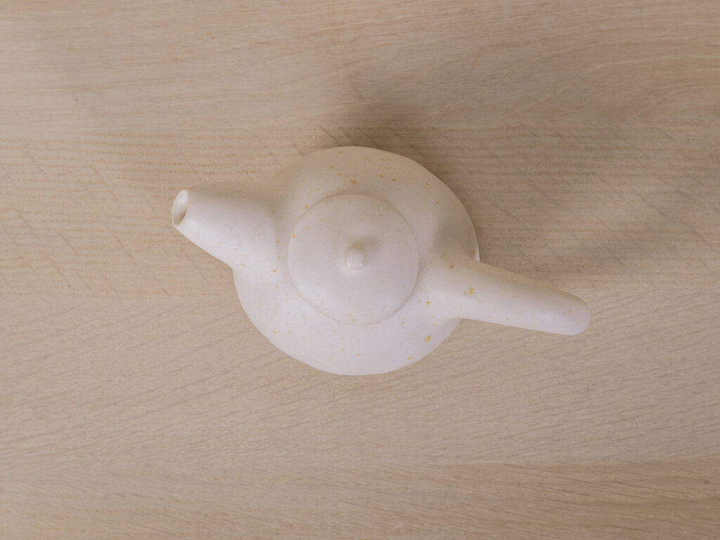 Keisuke Iwata White Teapot w/ Nob (Small)