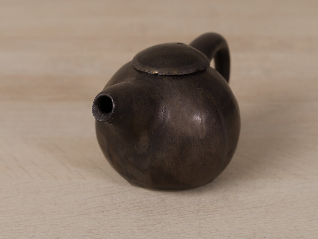Keisuke Iwata Sabi Teapot (Medium)
