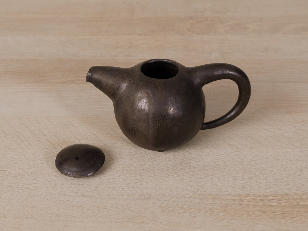 Keisuke Iwata Sabi Teapot (Medium)