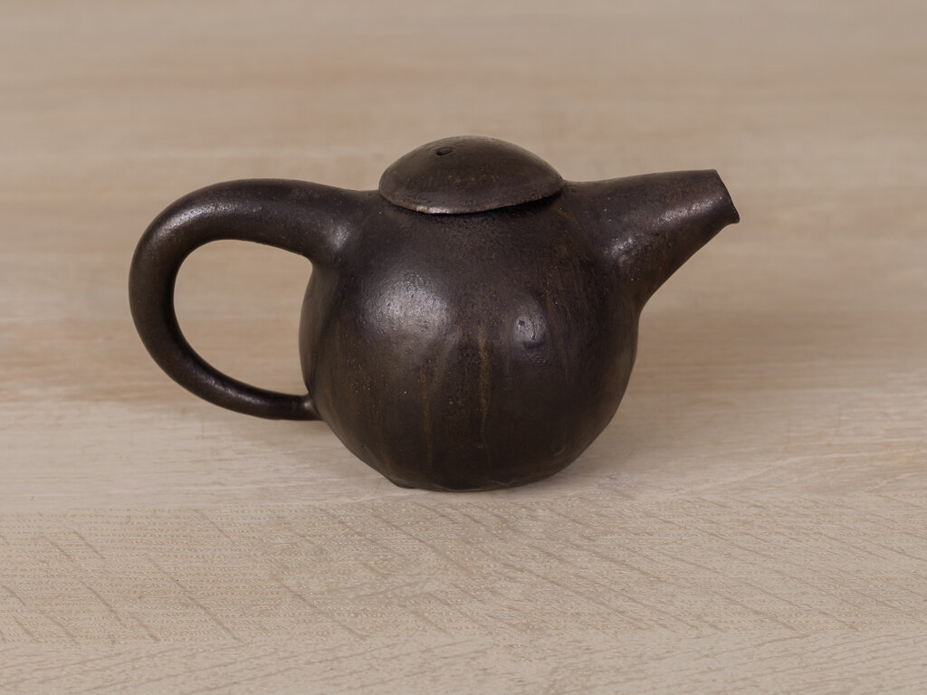 Keisuke Iwata Sabi Teapot (Medium)