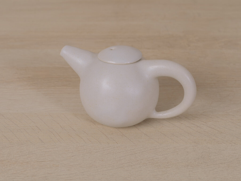 Keisuke Iwata Soft Grey/Blue Teapot (Medium)