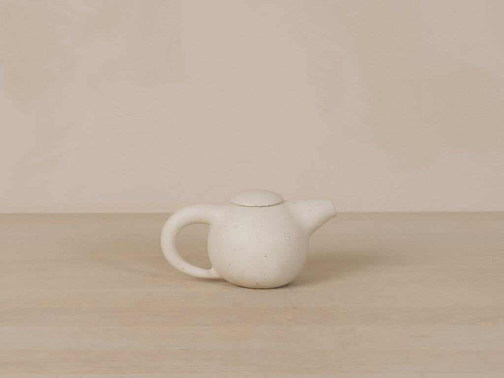 Keisuke Iwata Speckle Teapot (Medium)
