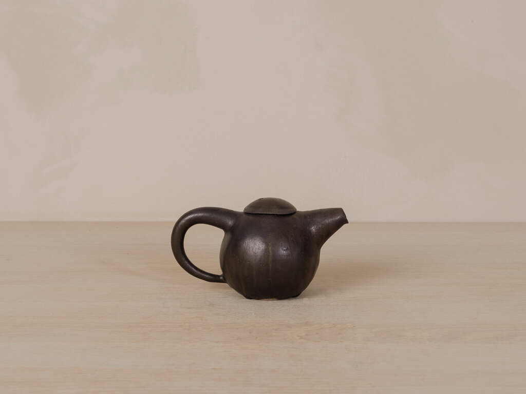 Keisuke Iwata Sabi Teapot (Medium)