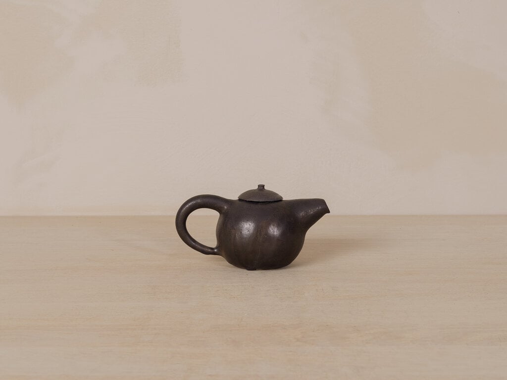 Keisuke Iwata Sabi Teapot w/ Nob (Small)