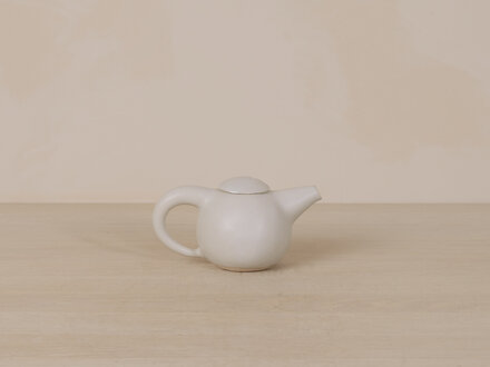 Keisuke Iwata Soft Grey/Blue Teapot (Medium)