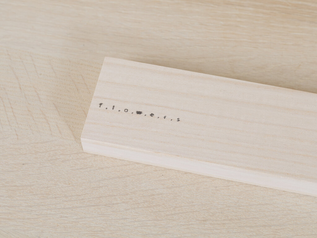 Studio Note f,l,o,w,e,r,s Ruler