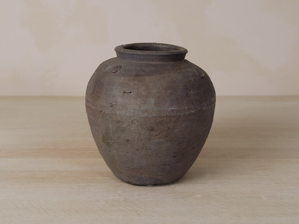 Antique Bizen Three-eared Vase