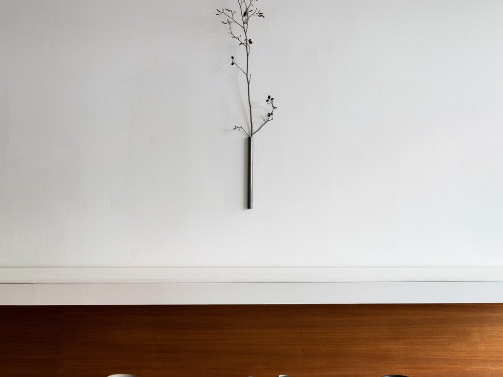 Mjölk Bronze Wall Flower Vase