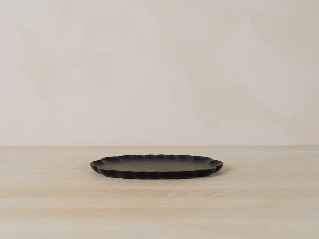 Masashi Ifuji Rinka Oval Plate (Black)