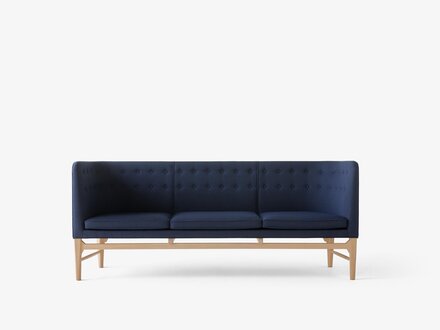 Arne Jacobsen for &Tradition Mayor Sofa AJ5