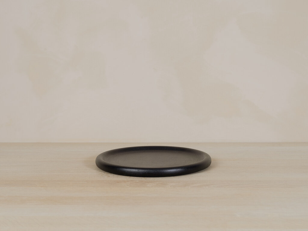 Takashi Tomii Round Black Urushi Sake Tray