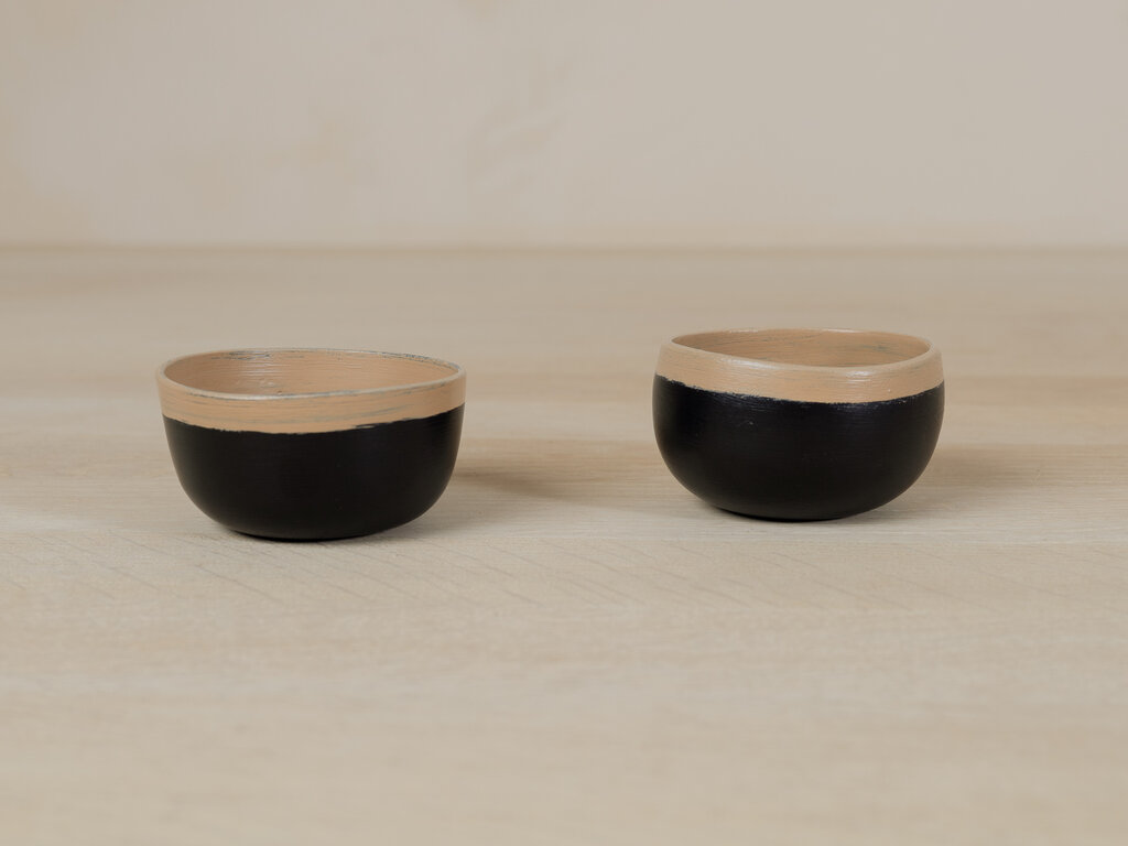 Tomii Takashi Set of Sake Cups, Black & White Urushi