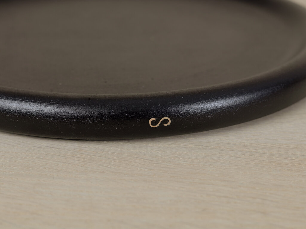 Takashi Tomii Round Black Urushi Sake Tray