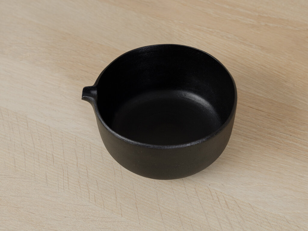 Takashi Tomii Sake Pourer